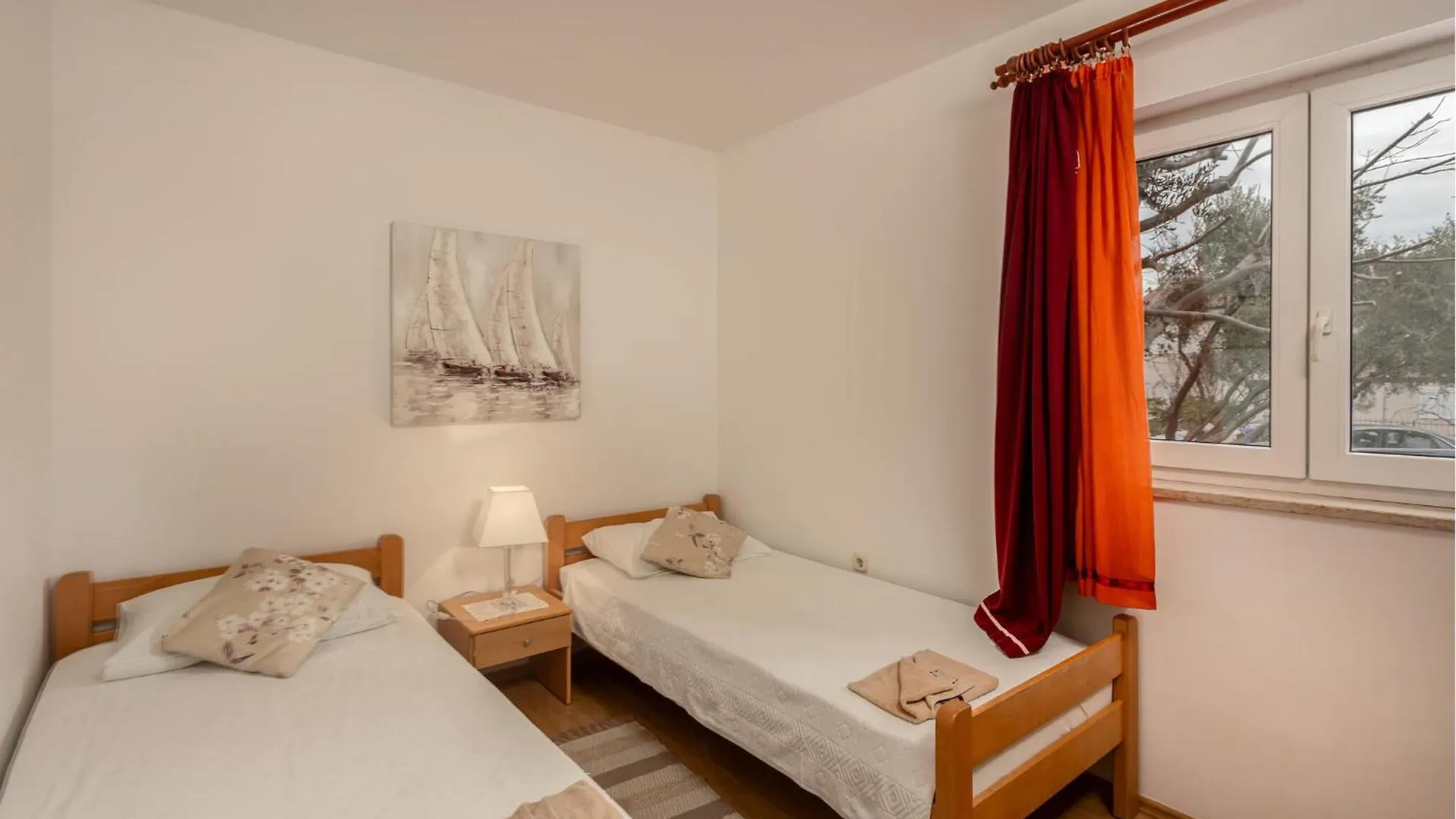 Awesome Apartment In Baska With Kitchen